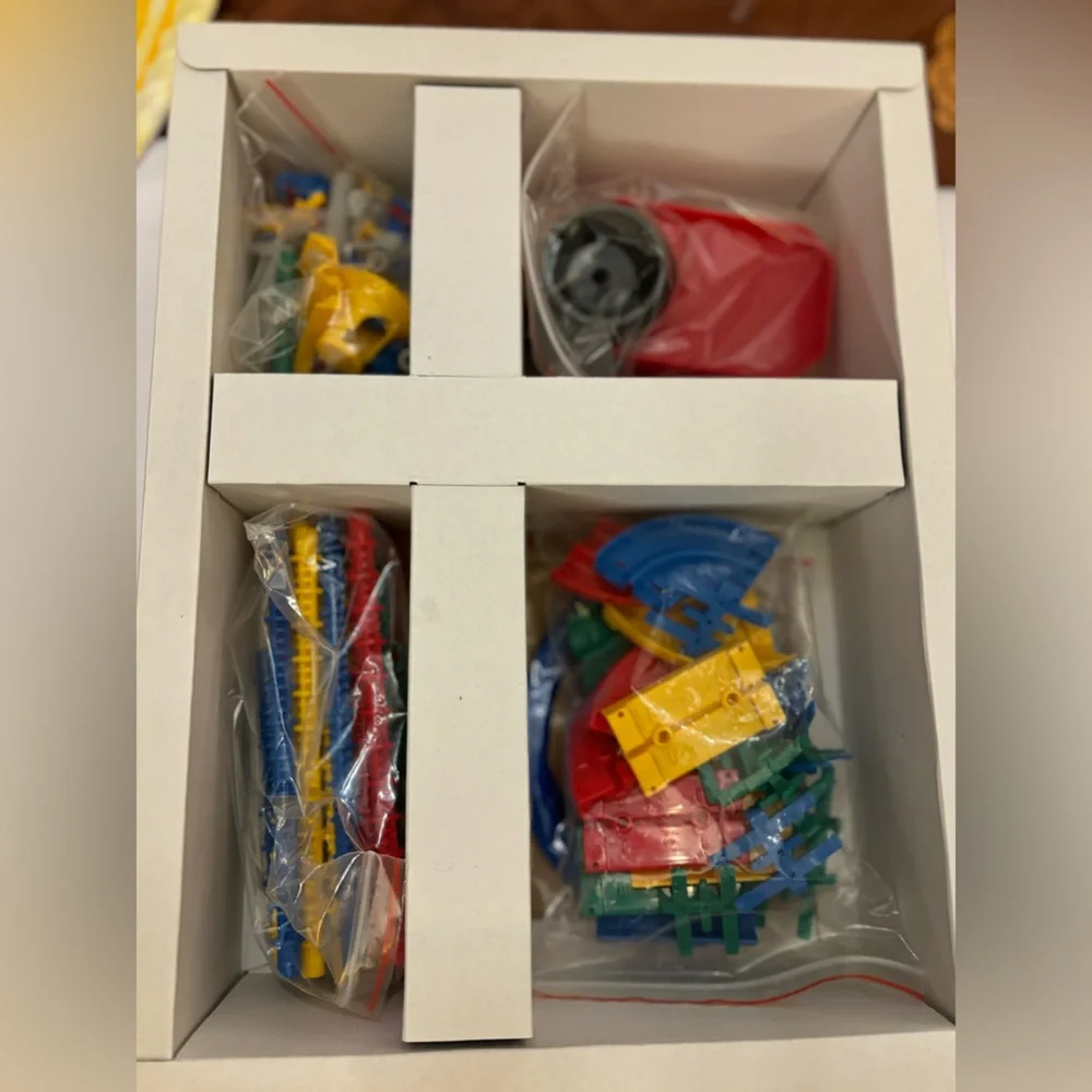 Connetrix Roller Riddler from Lillian Vernon‎ - Build a Roller Coaster